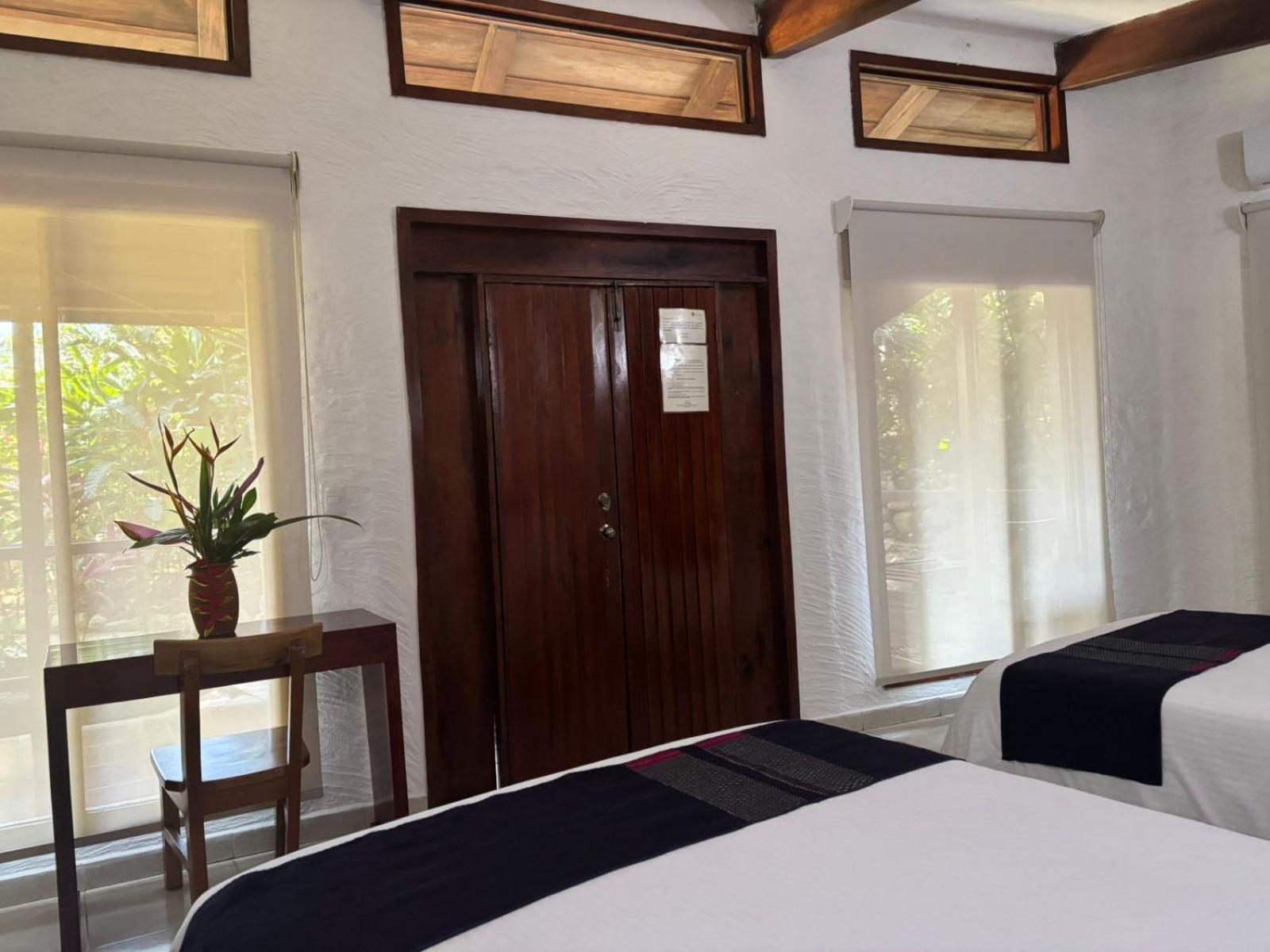Hotel La Aldea Del Halach Huinic