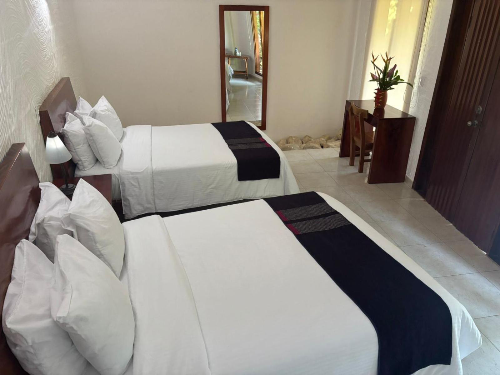 Hotel La Aldea Del Halach Huinic